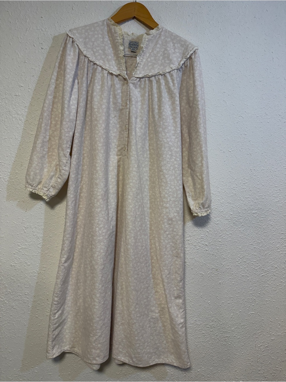 Lanz of Salzburg Cream and Pink Floral Nightgown with Ruffled Collar Small